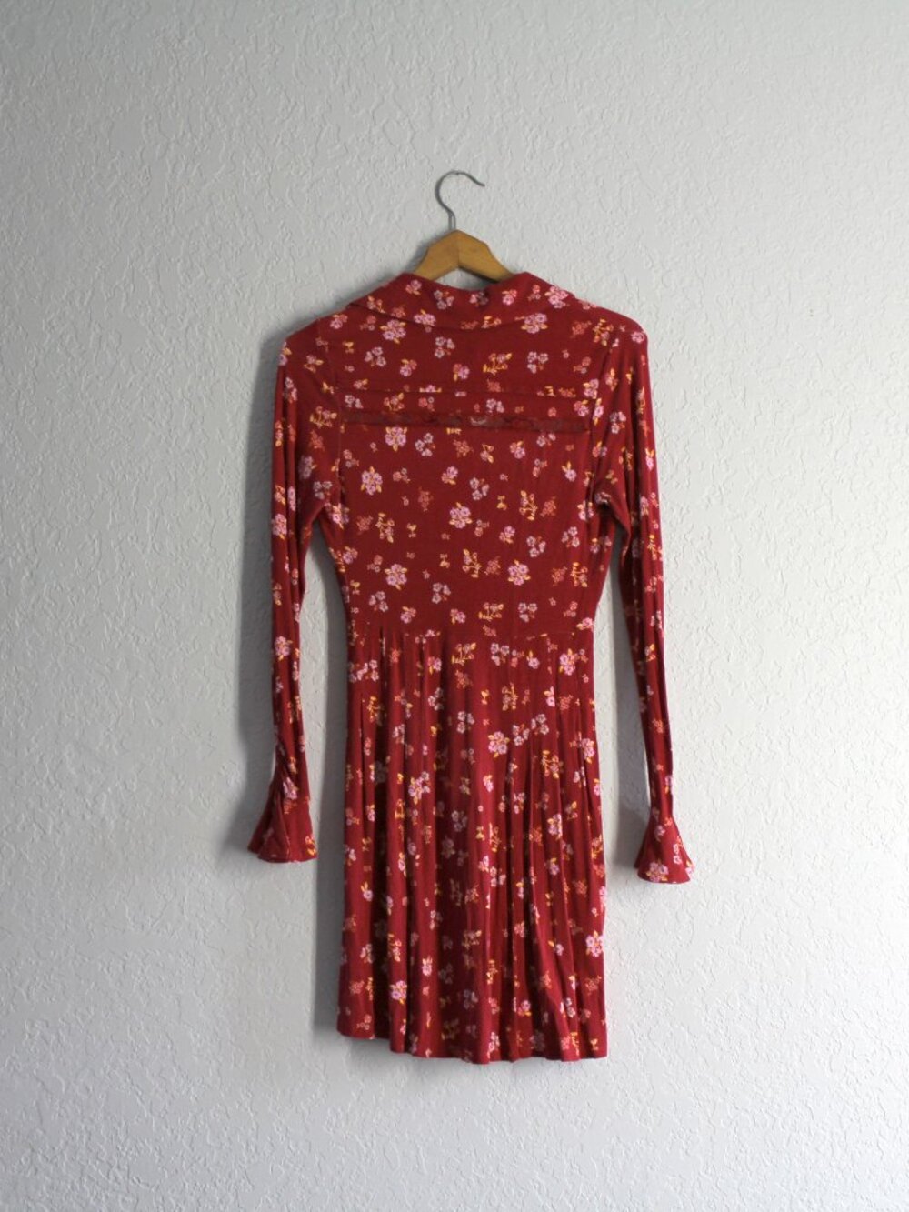 Free People Good Days Mini Dress in Pop Combo Size XS red floral V-neck New - Picture 3 of 10